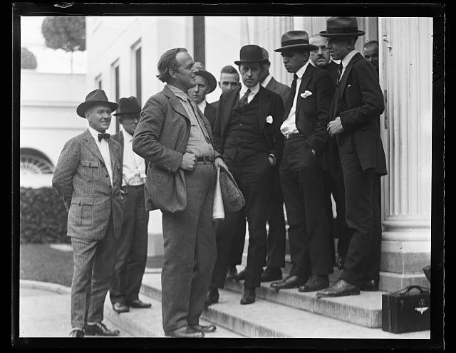 Photo:Washington D.C. White House men group on steps 1910s