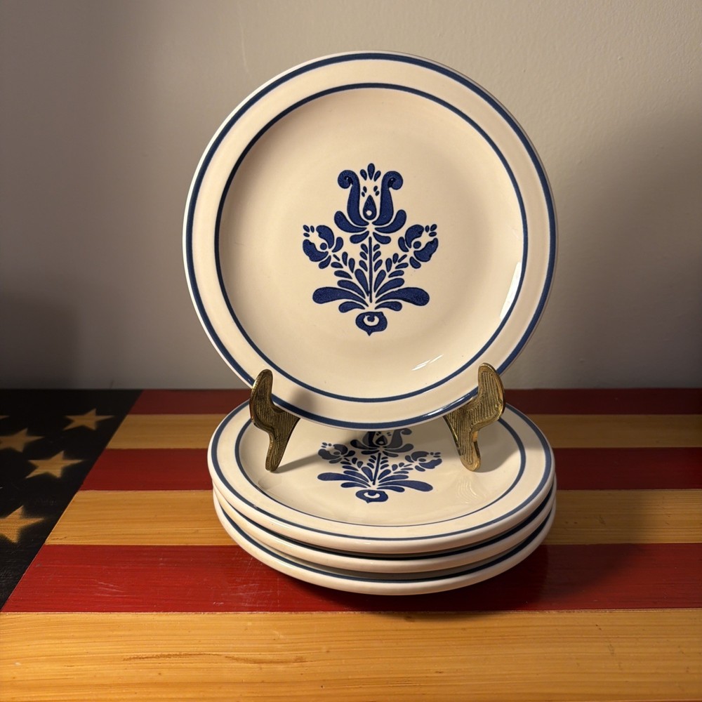 Set of 4 Pfaltzgraff  Glossy Blue Village 7” Salad Plates  EUC Hard To Find