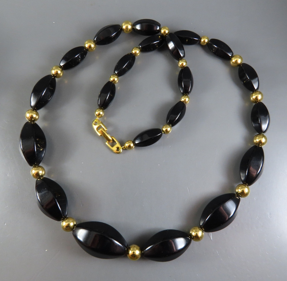 Vintage NAPIER BEADED NECKLACE Black Oblong Beads GOLD SPACERS Graduated 25