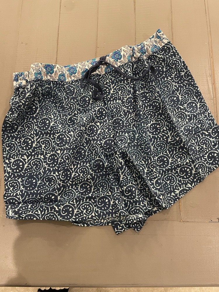 NEW Sundance Catalog Relaxed KAI NAVY SHELL Floral Cotton Drawstring Shorts L
