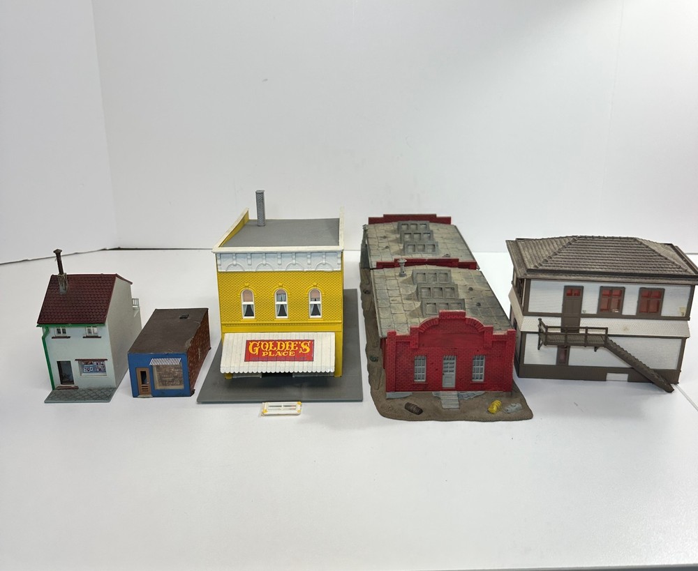 Lot Of 5 Ho Scale Buildings For Model Train Railroad Displays