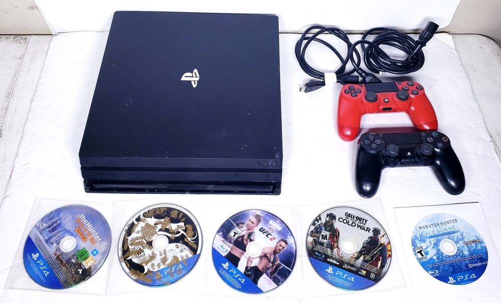 Sony PlayStation 4 PS4 Pro 1TB Black CUH-7115B Bundle  2 Controllers 5 Games