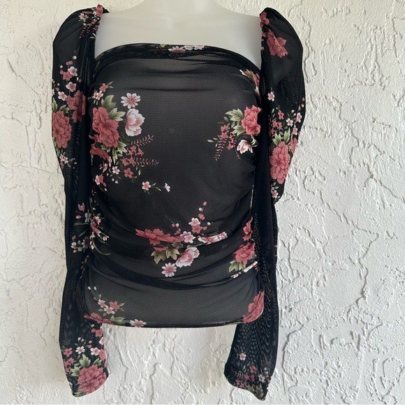 SUPERDOWN Top Women Medium Sheer Floral Boho Cottage Milkmaid Whimsigoth