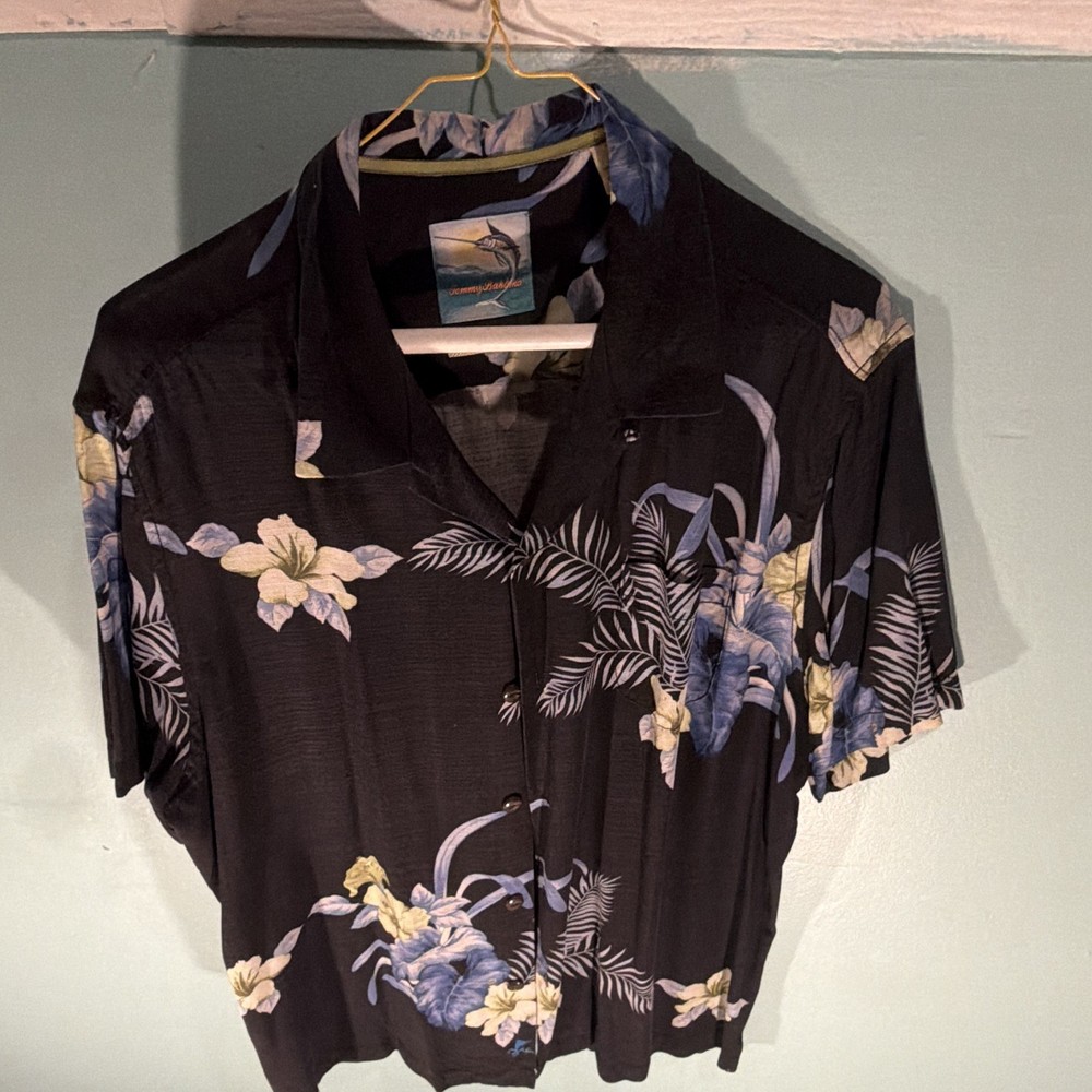 Tommy Bahama Men's L Black Floral Hawaiian Silk Short Sleeve Button-Up