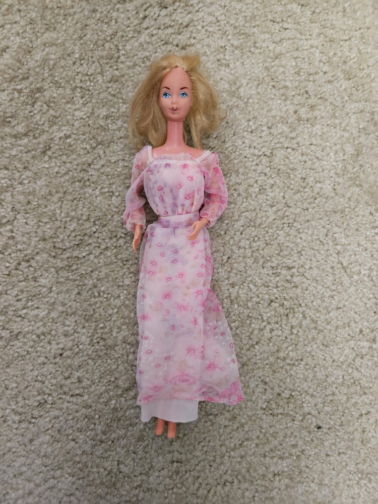1978 Vintage Kissing Barbie With Original Dress