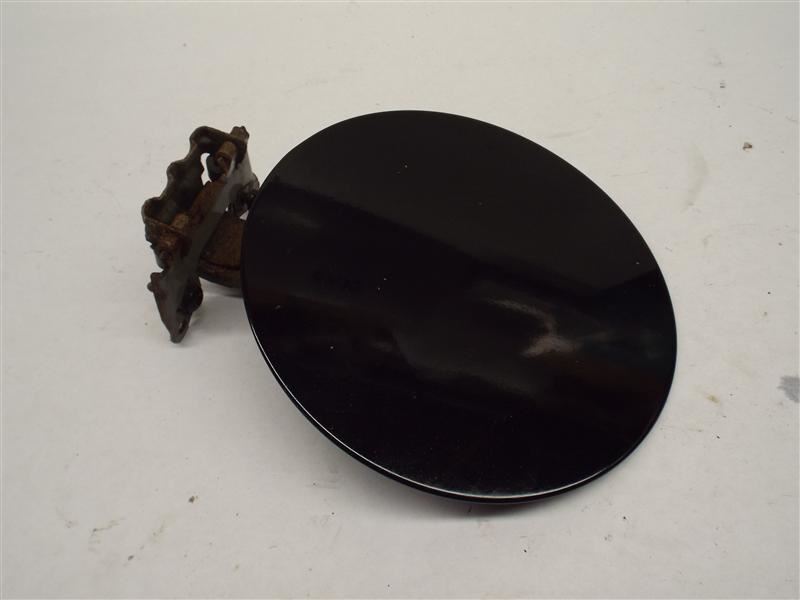 SILVRDO25 2003 Fuel Filler Door 207243