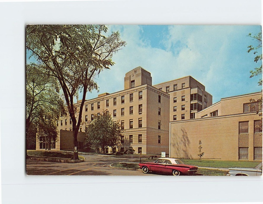 Postcard Robert Packer Hospital Gutherie Clinic Sayre Pennsylvania USA
