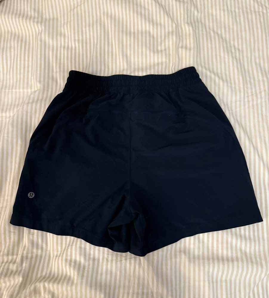 Lululemon Pace Breaker Shorts Blue Men's Small 5” inseam