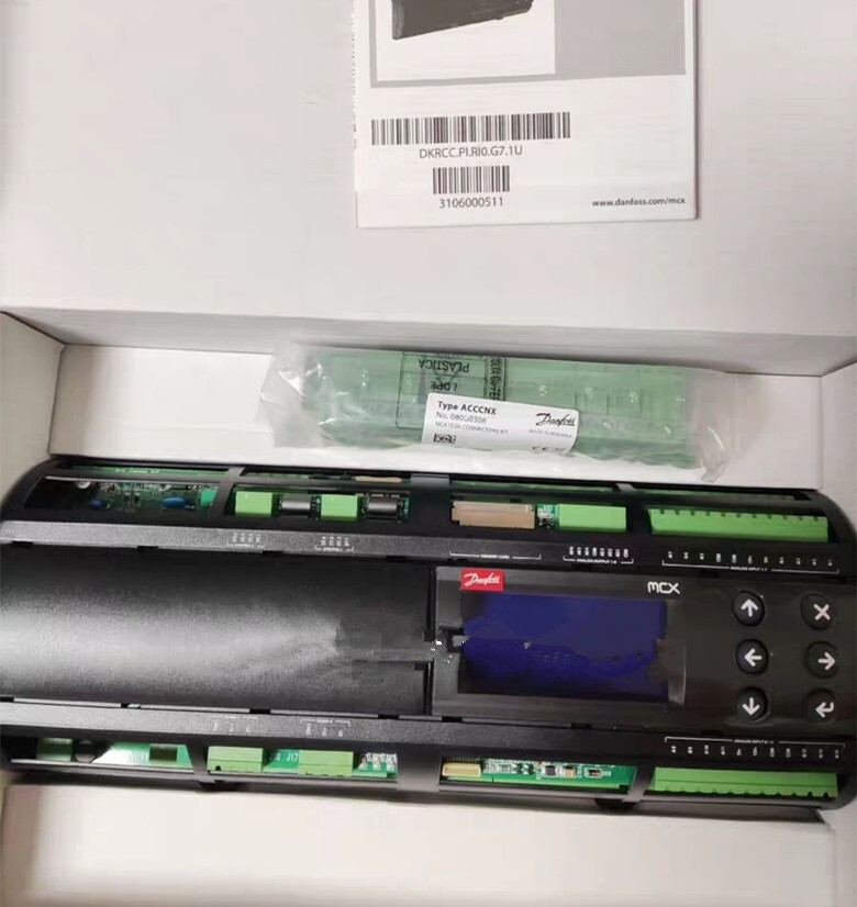 1PCS Danfoss MCX15B2V 080G0285 Program Controller