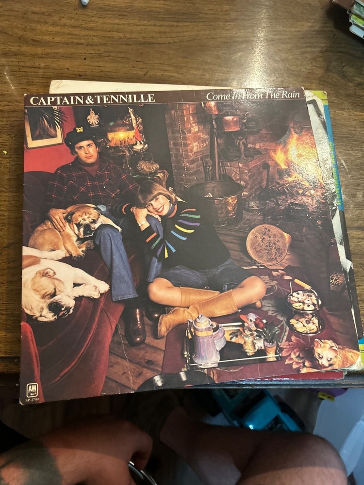 Captain And Tennille – Come In From The Rain VG++ Original Record & Poster 1977