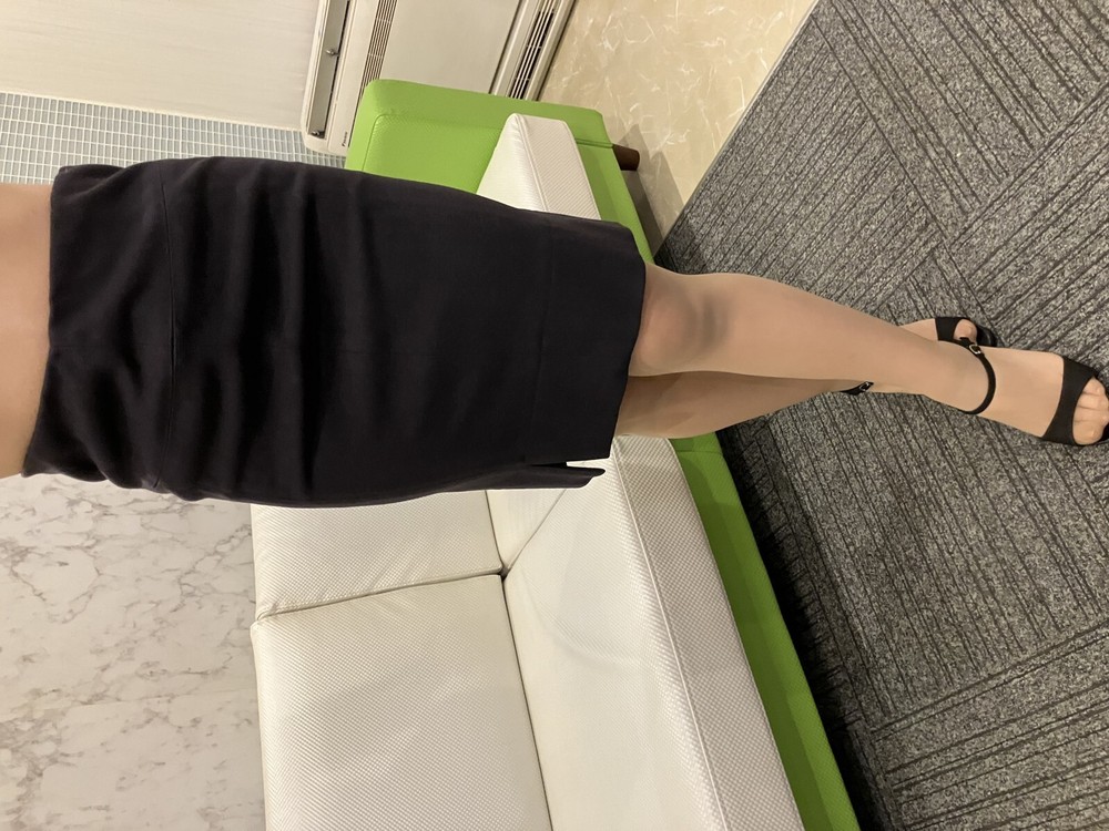 FENDI Black Skirt with Tag Size 36 Made in Italy Unused Tight Fit Hips Model...