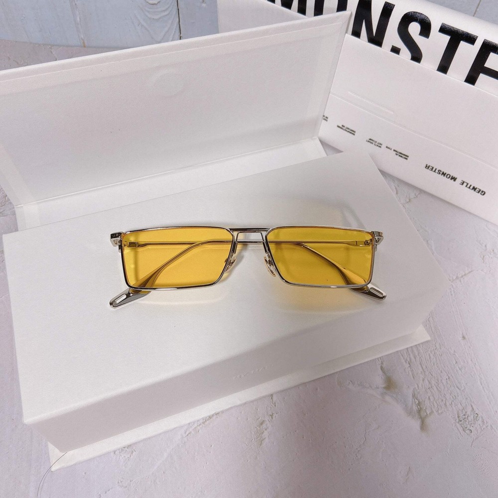 Retro Personalized Metal Sunglasses for Men | Fashion Wear | AC Lenses | Durable