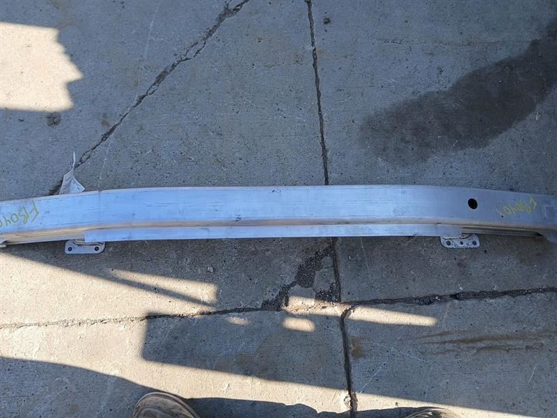 CT6       2017 Rear Bumper Reinforcement 2830937