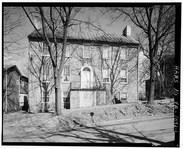 1. FRONT ELEVATION - Roane-Rodes House, 1008 Harrison Street, Lynchburg,