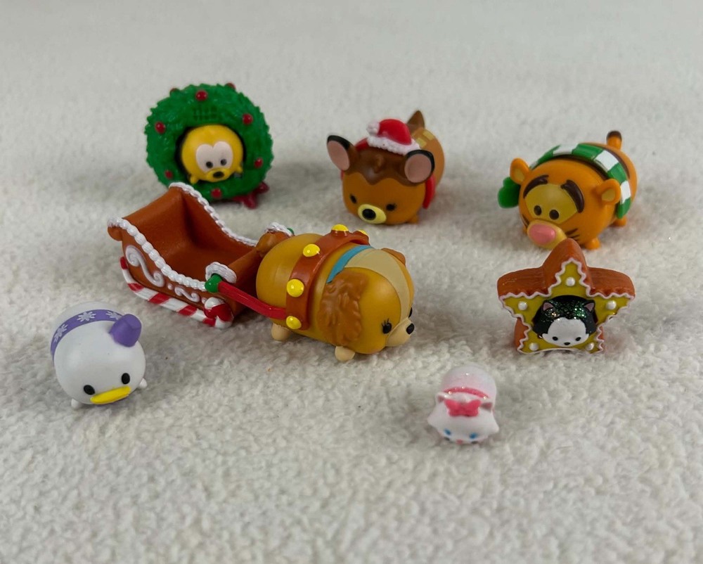 Disney Tsum Tsum Christmas Holiday Lot Winnie Pooh Bambi Tigger Figures Sleigh