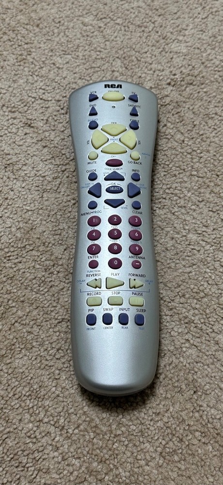 RCA RCU600DS Universal Remote for TV DVD Satellite Audio in Silver