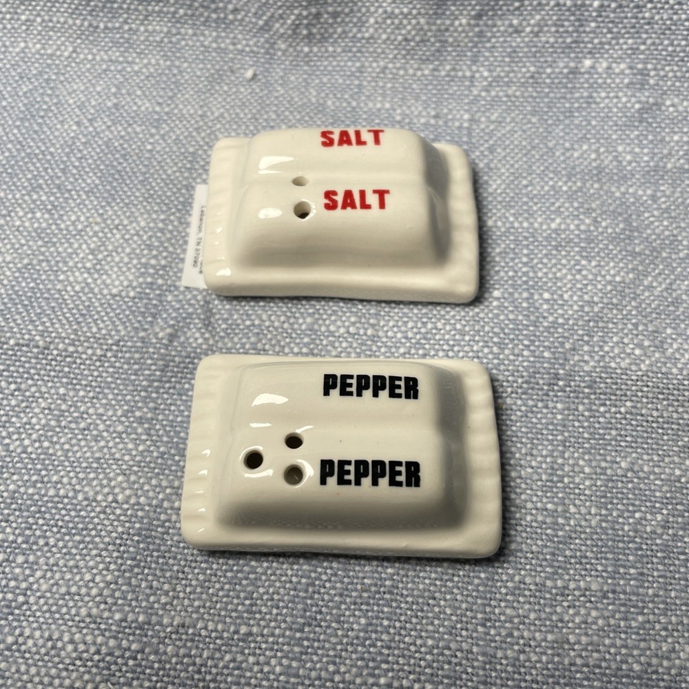 Cracker Barrel Salt And Pepper Packet Salt And Pepper Shaker Set New 2026-1
