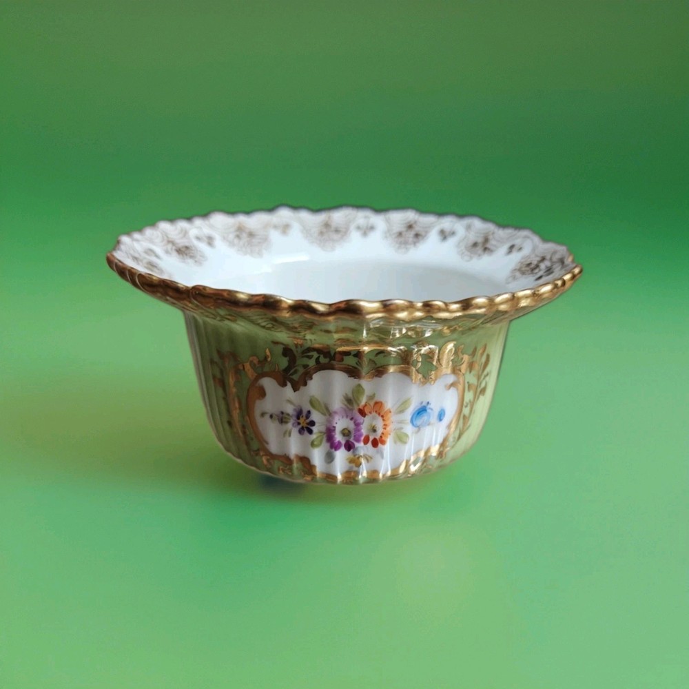 Richard Klemm RK Dresden Germany Porcelain Hand Painted Small Trinket Dish/Bowl