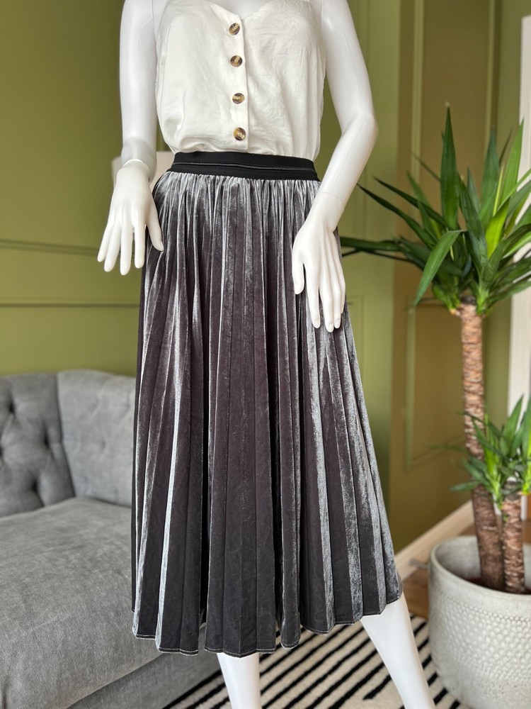 Grey Velvet Pleated Midi Skirt Size 8 Winter Holiday Party Wear
