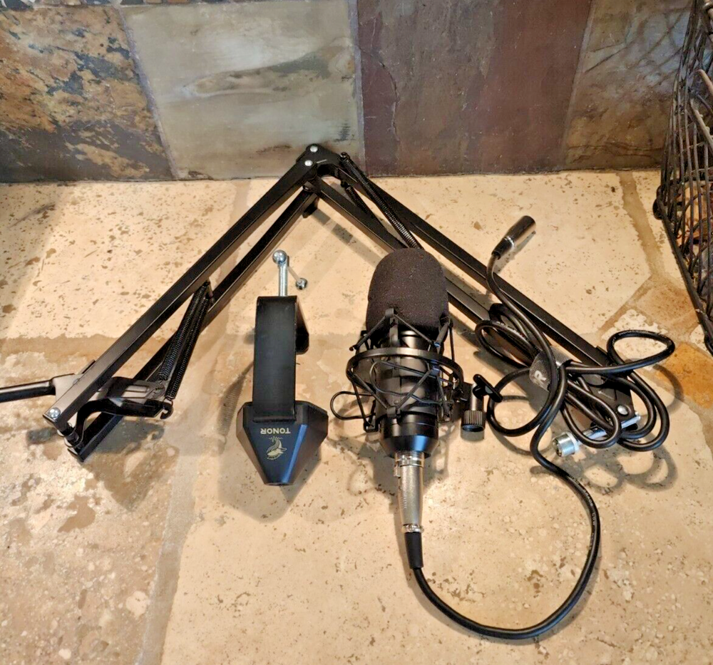 TONOR T20 Microphone Boom Arm Stand, clamp and Mic - not a complete set