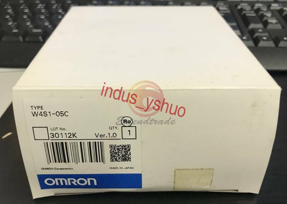 ONE NEW Omron Switching Hub W4S1-05C
