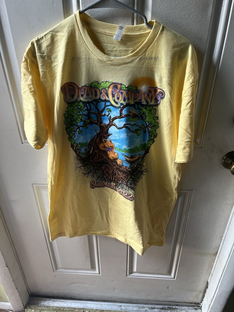Grateful Dead Summer 2022 Tour Tee in Size Large