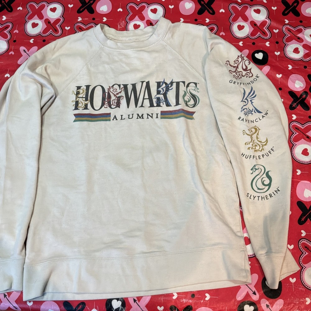 Wizarding Harry Potter Hogwarts Crew Neck Sweatshirt Size Small School Crest