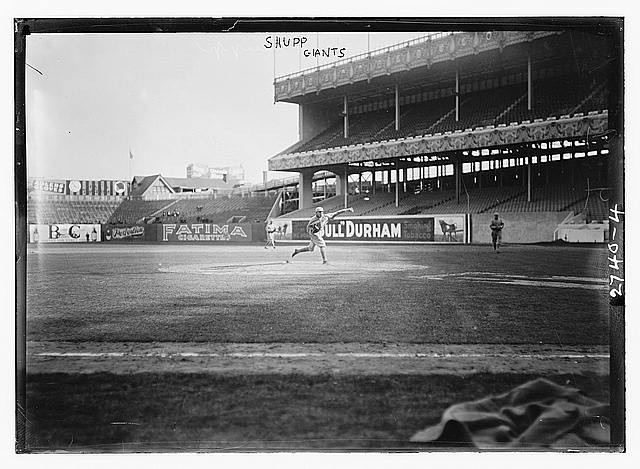 Photo:Ferdie Schupp New York Giants 1913 baseball pitcher stadium action