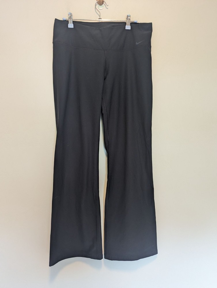 Nike Dri-Fit Large athleisure classic Pants