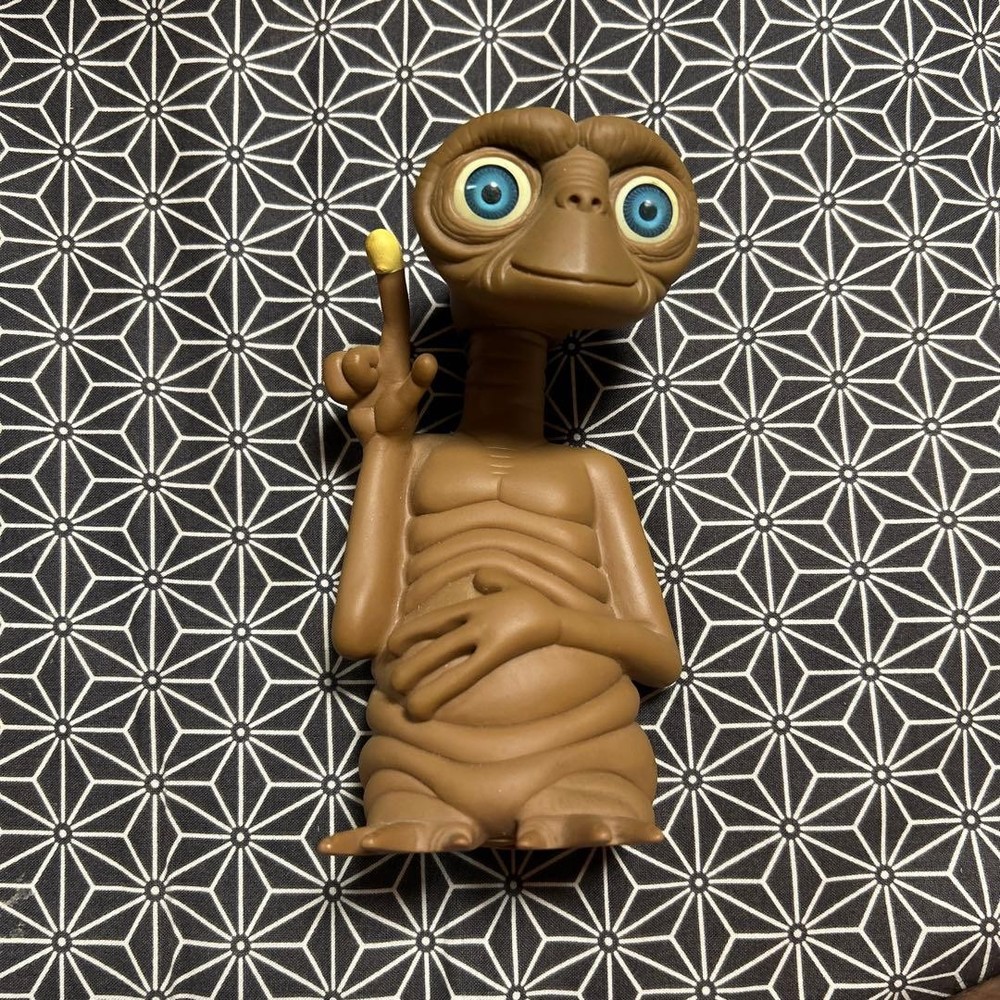 ET Soft Vinyl Doll Glow #de4ea2