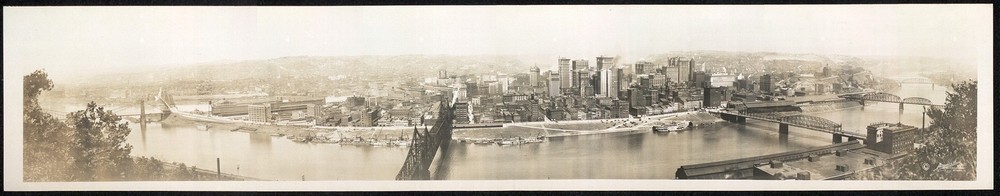 Photo:1920 Panoramic: View of Pittsburgh from Mt. Washington