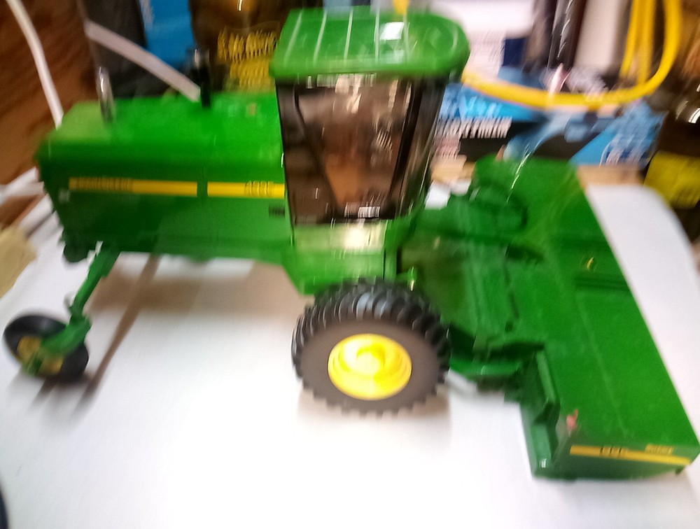 1/16 John Deere 4995 Self Propelled Windrower