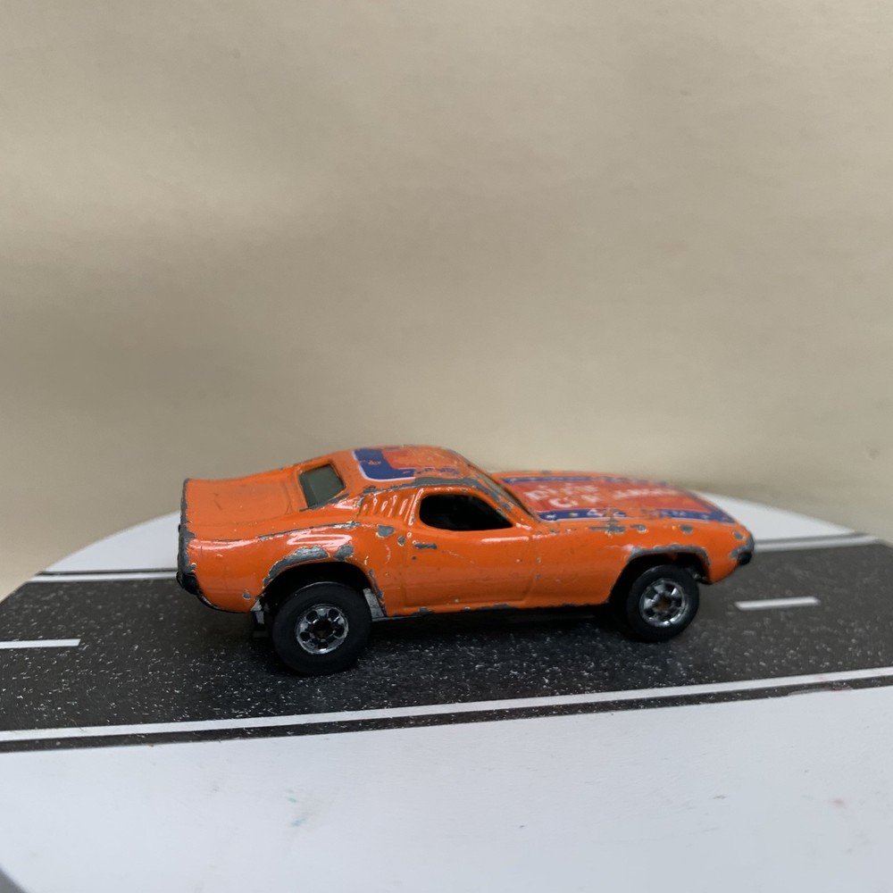 1982 Hot Wheels 1970 Dodge Dixie Challenger 426 Hemi Orange w/Red/Blue Tampo