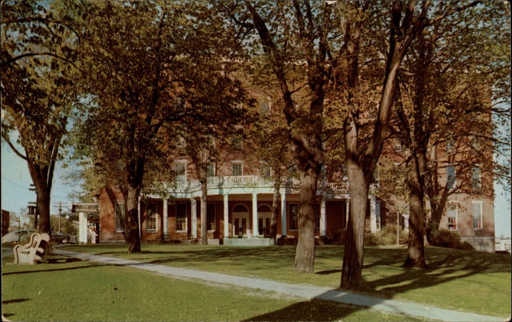 New York Canandaigua Hotel ~ 1950s-60s vintage postcard sku107