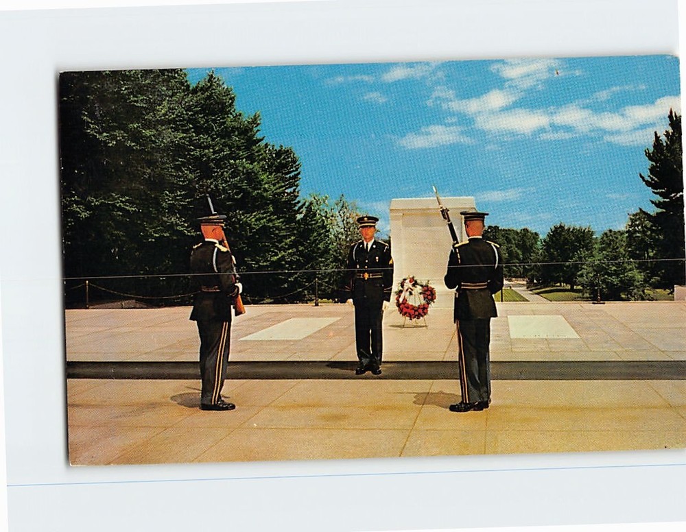Postcard Tomb of the Unknown Soldier at Arlington Virginia