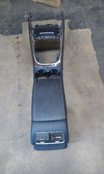 09-17 Audi Q5 Console Front VIN Fp 7th And 8th Digit Floor