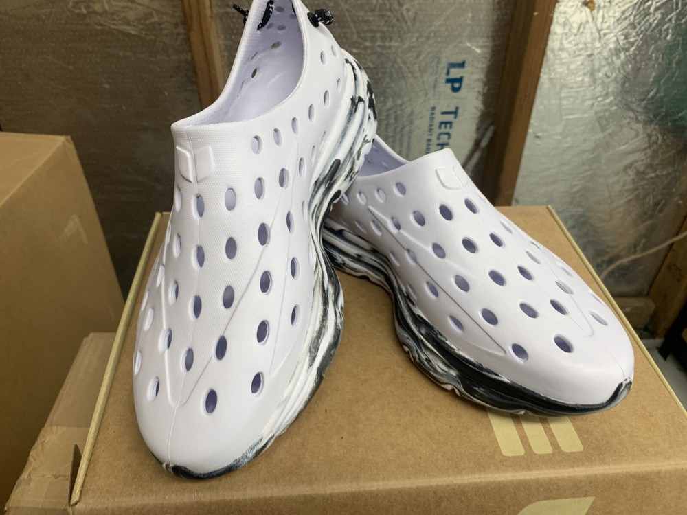 Kane Footwear Recovery Shoe Revive White/ Marble Speckle Men's size 9 Women's 11