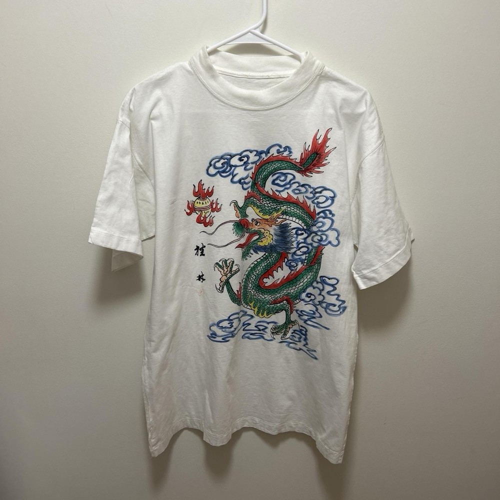 Vintage 90s Dragon Chinese Vendor Tee Single Stitch (Faded Logo Not Stain)