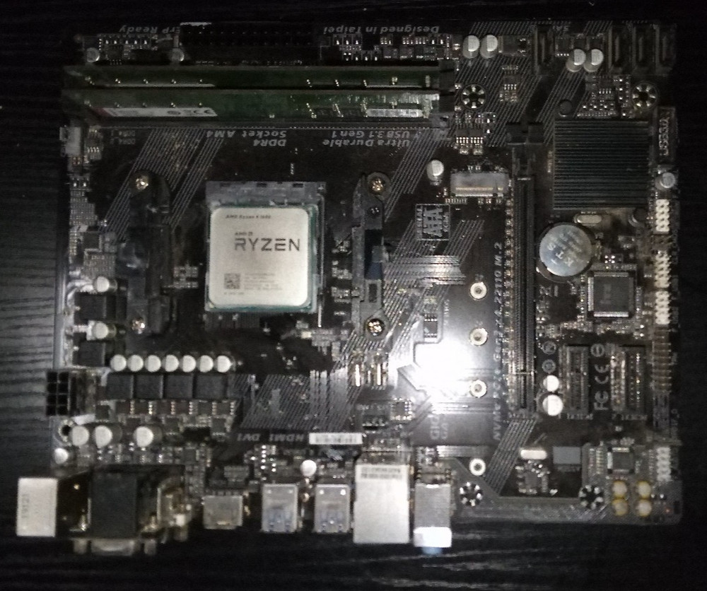 Gigabyte GA-A320M-S2H Motherboard + AMD Ryzen 5 1600 cpu + 16gb ram combo