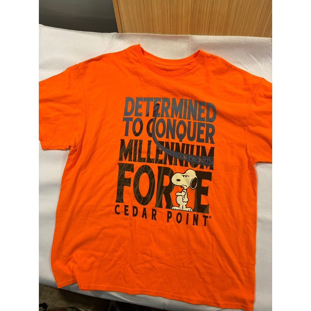 Peanuts Cedar Point Millennium Force Snoopy Shirt Mens XL Orange Roller Coaster