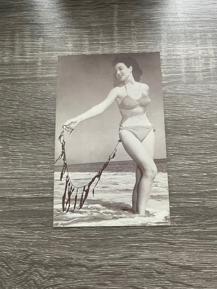 1940s PinUp Girl Risqué Arcade Exhibit Card