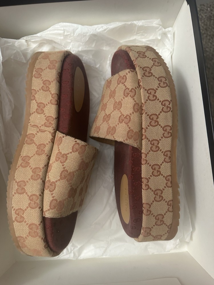 Gucci Platform Sandals with Chunky Heel and Logo Detail