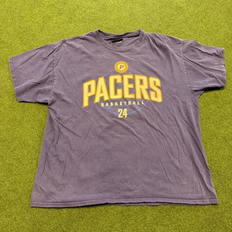 Vintage 90s Indiana Pacers basketball T-shirt NBA Indiana Pacers basketball tee