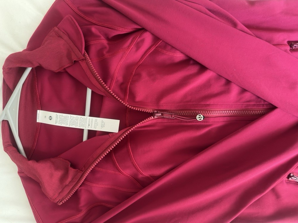 lululemon Define Women's Track Jacket Size 10 Pink Slim Full Zip Zip Pockets