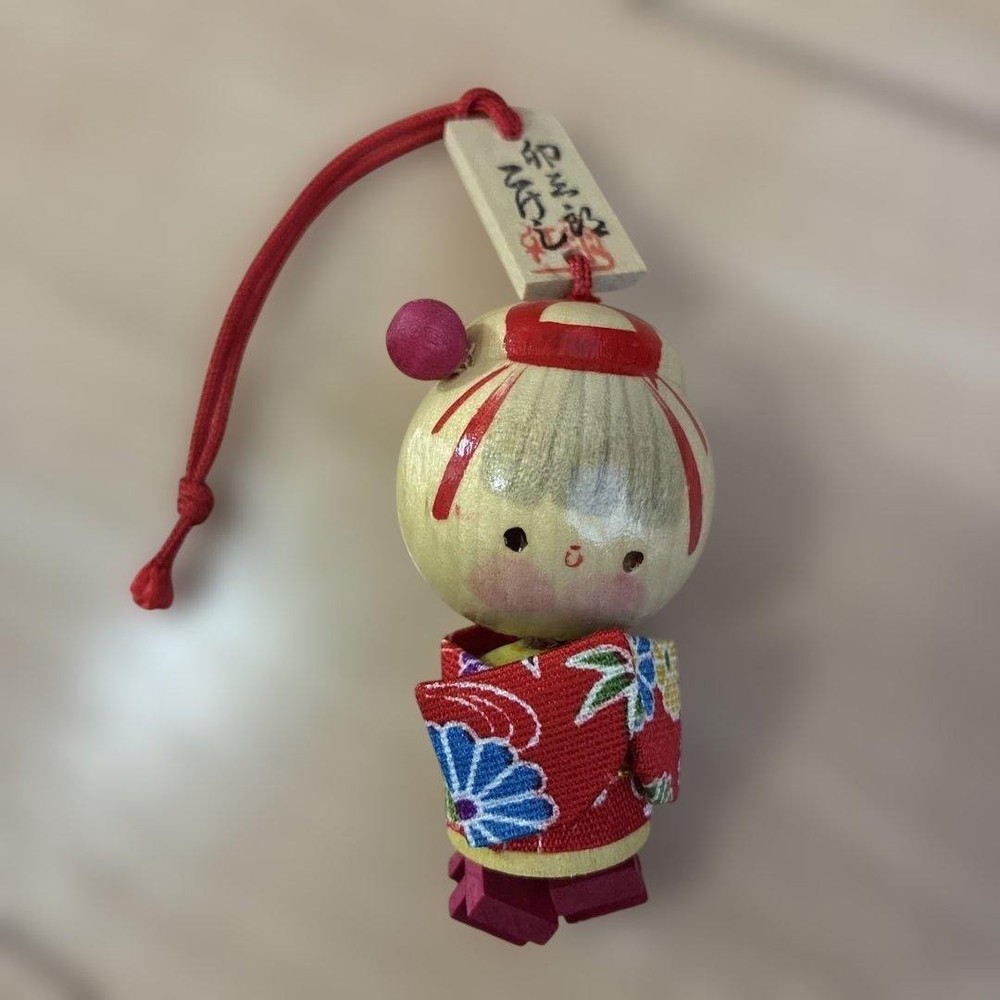 Tamasaburo Red Kimono Kokeshi Doll Wooden Japanese 10cm Retro Gift