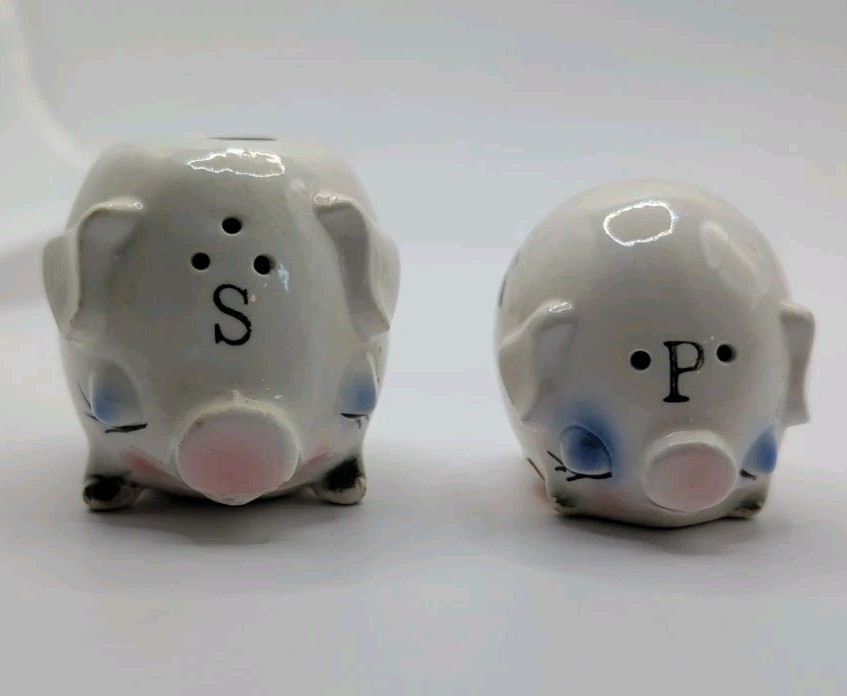 Vintage Enesco Pig Salt and Pepper Shakers Magnetic Stacking Made Japan