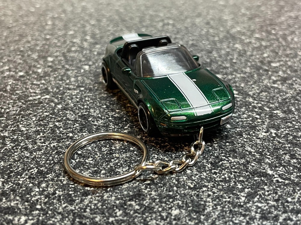 1991 Mazda Miata Keychain Green Matchbox Hot Wheels Matchbox