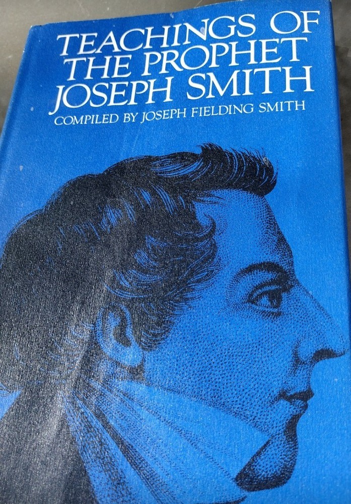 Teachings of the Prophet Joseph Smith - paperback Smith, Joseph F.