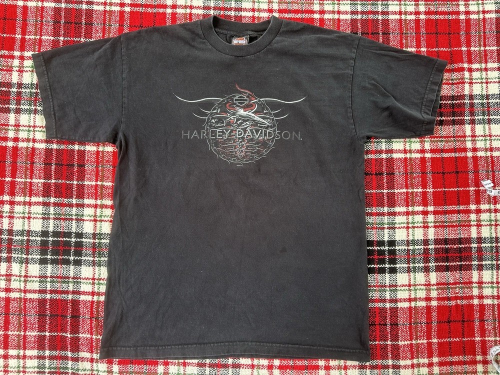 Vintage 2004 Harley Davidson T-Shirt XL Black Tribal Graphic  Biker 100% Cotton