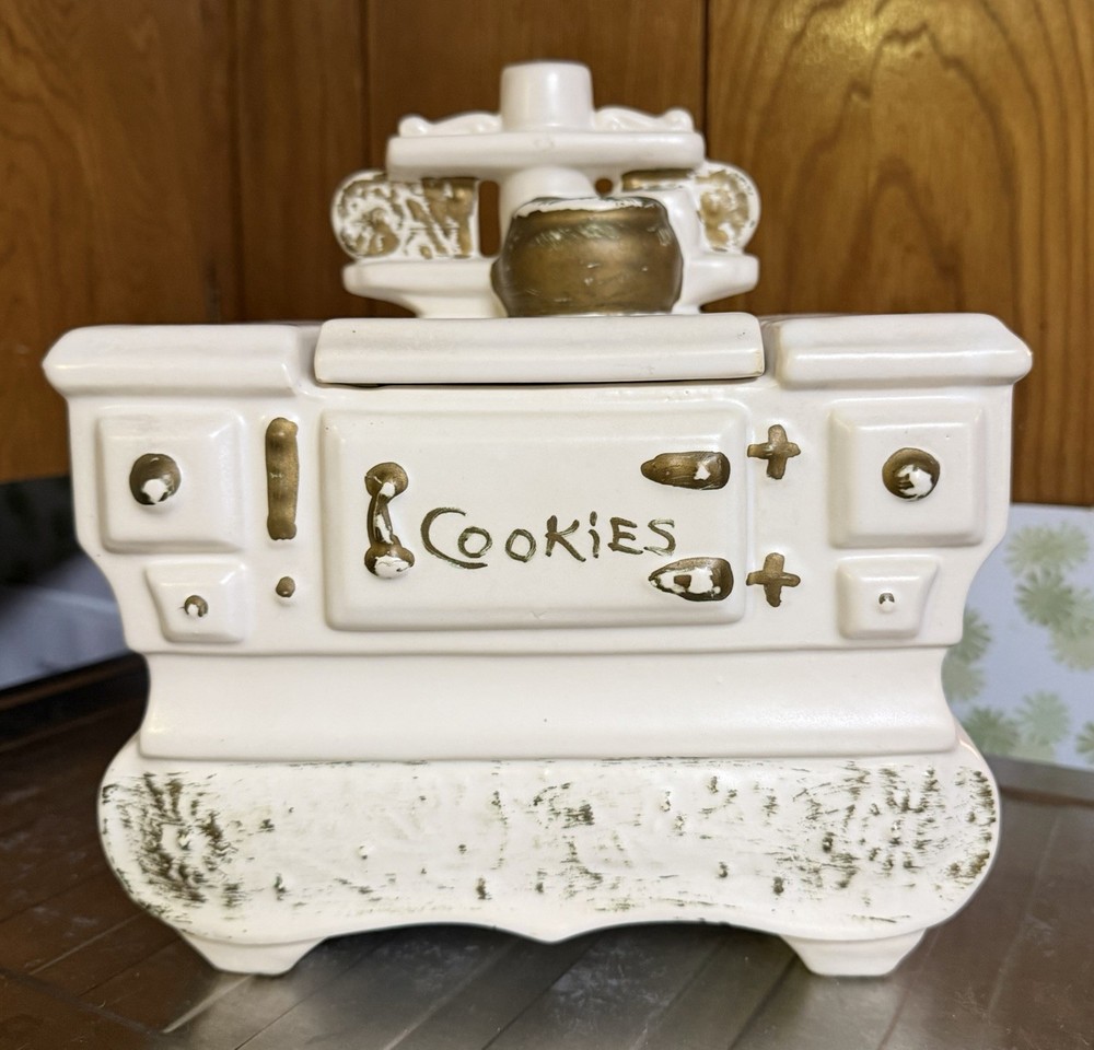 Vintage McCoy Pottery White Cook Stove W/Lid Cookie Jar USA
